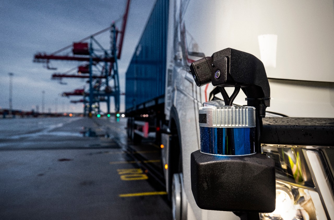 2021-05-11  Skandiahamnen, GÃ¶teborg. Volvo Trucks.  Volvo Autonomous Solutions. SjÃ¤lvkÃ¶rande lastbil under inlÃ¤rningsfasen.  Â© Photo by SÃ¶ren HÃ¥kanlind / Copyright